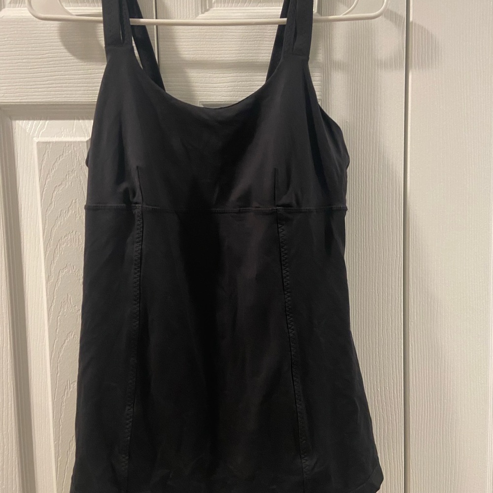 Lululemon black tank top size 8